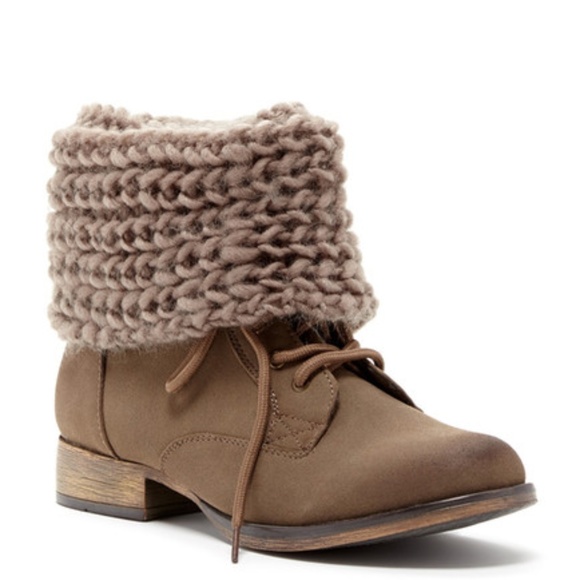 Wild Diva Shoes - NIB Wild Diva Lounge Oxford Booties